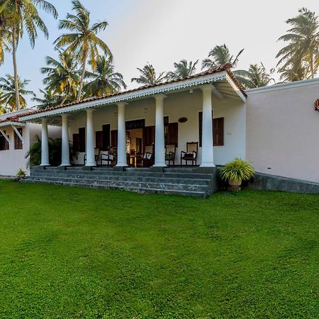 House By The Sea Hikka Hotel ฮิกคาดูวา ภายนอก รูปภาพ