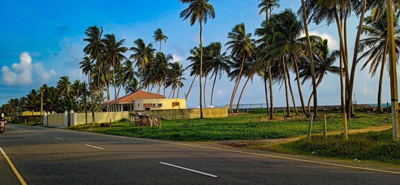House By The Sea Hikka Hotel ฮิกคาดูวา ภายนอก รูปภาพ