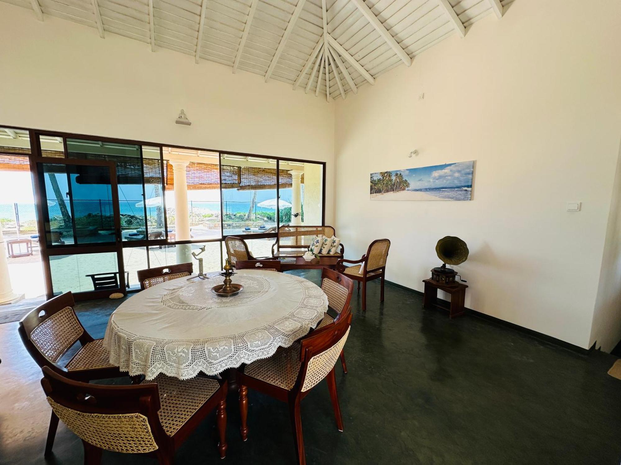 House By The Sea Hikka Hotel ฮิกคาดูวา ภายนอก รูปภาพ