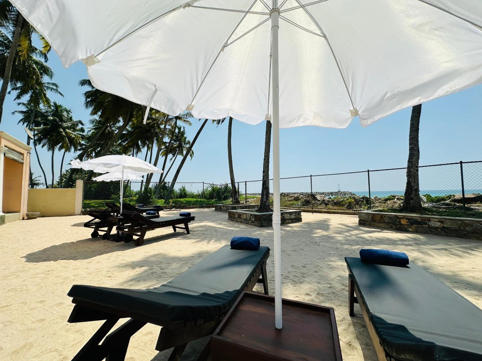 House By The Sea Hikka Hotel ฮิกคาดูวา ภายนอก รูปภาพ