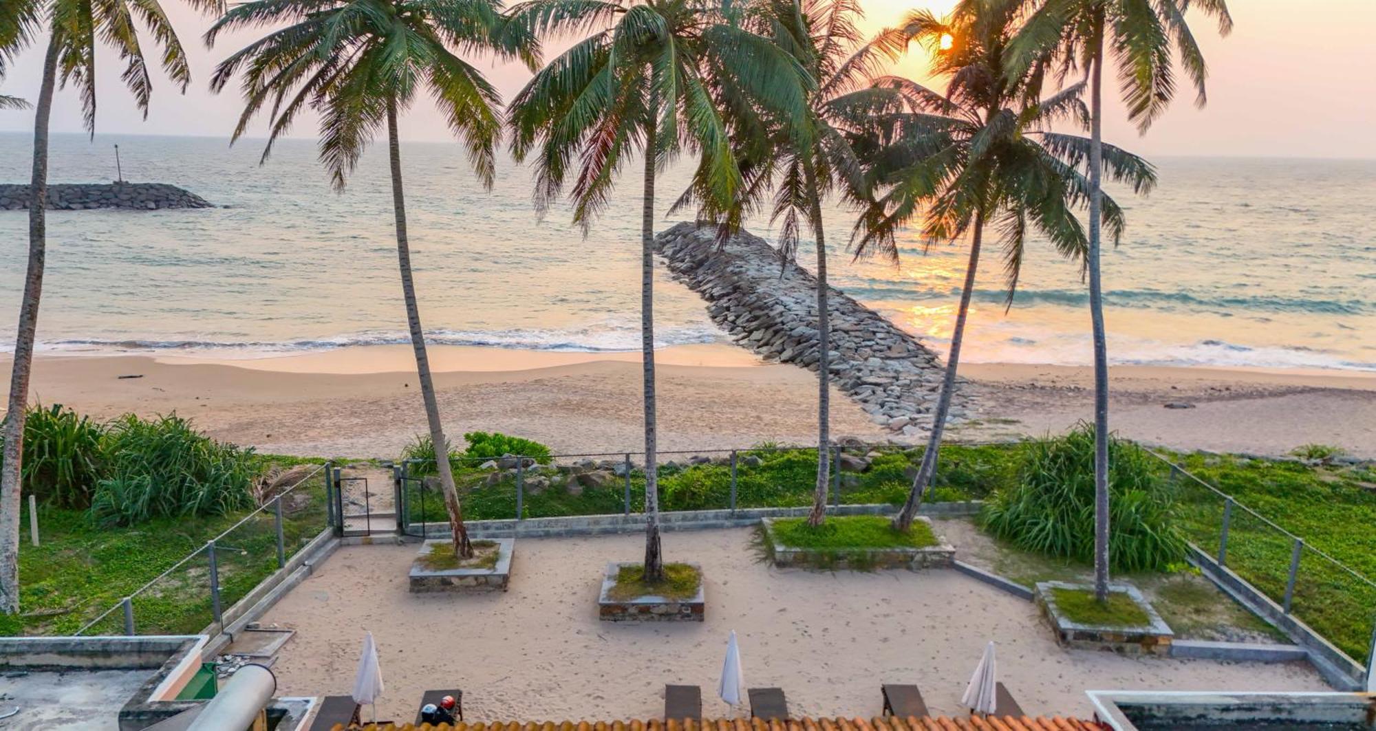 House By The Sea Hikka Hotel ฮิกคาดูวา ภายนอก รูปภาพ